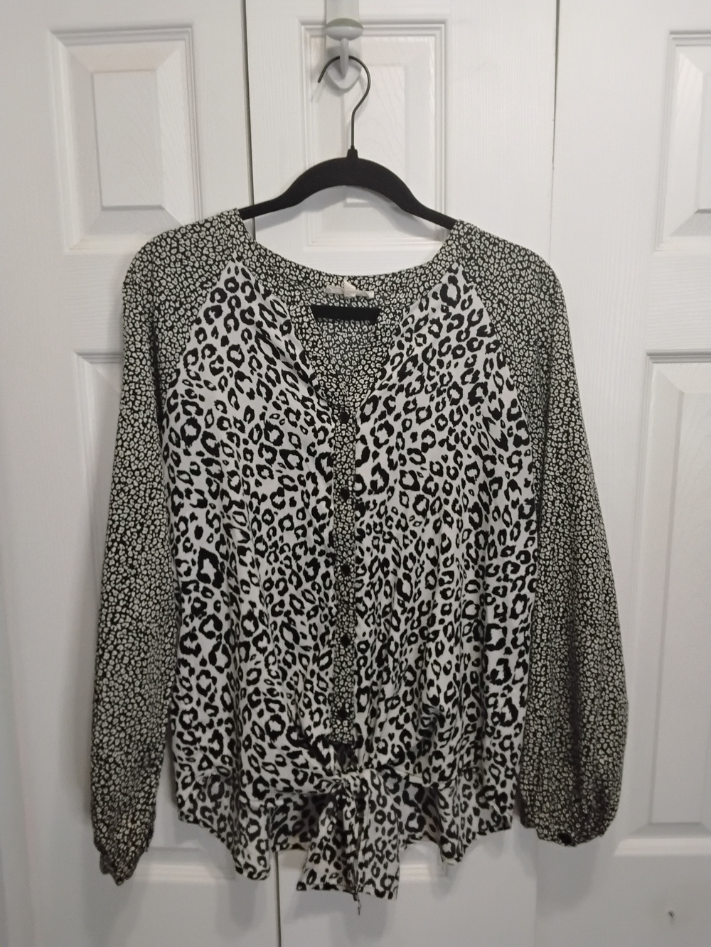 Black & White Animal Print Tie-Hem Blouse - Women
